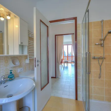 La Perla Bianca View - Happy *